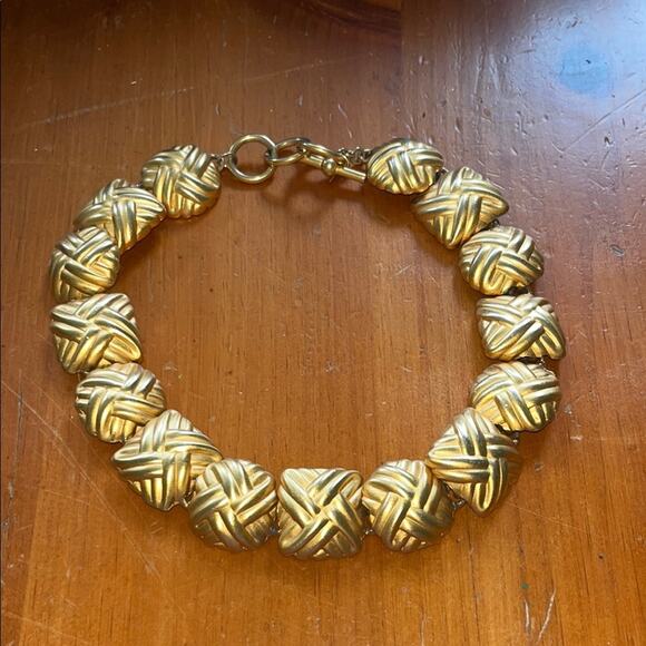 ANNE KLEIN Fabulous Vintage 1990's Chunky Gold Modern Statement Collar necklace - Picture 1 of 3